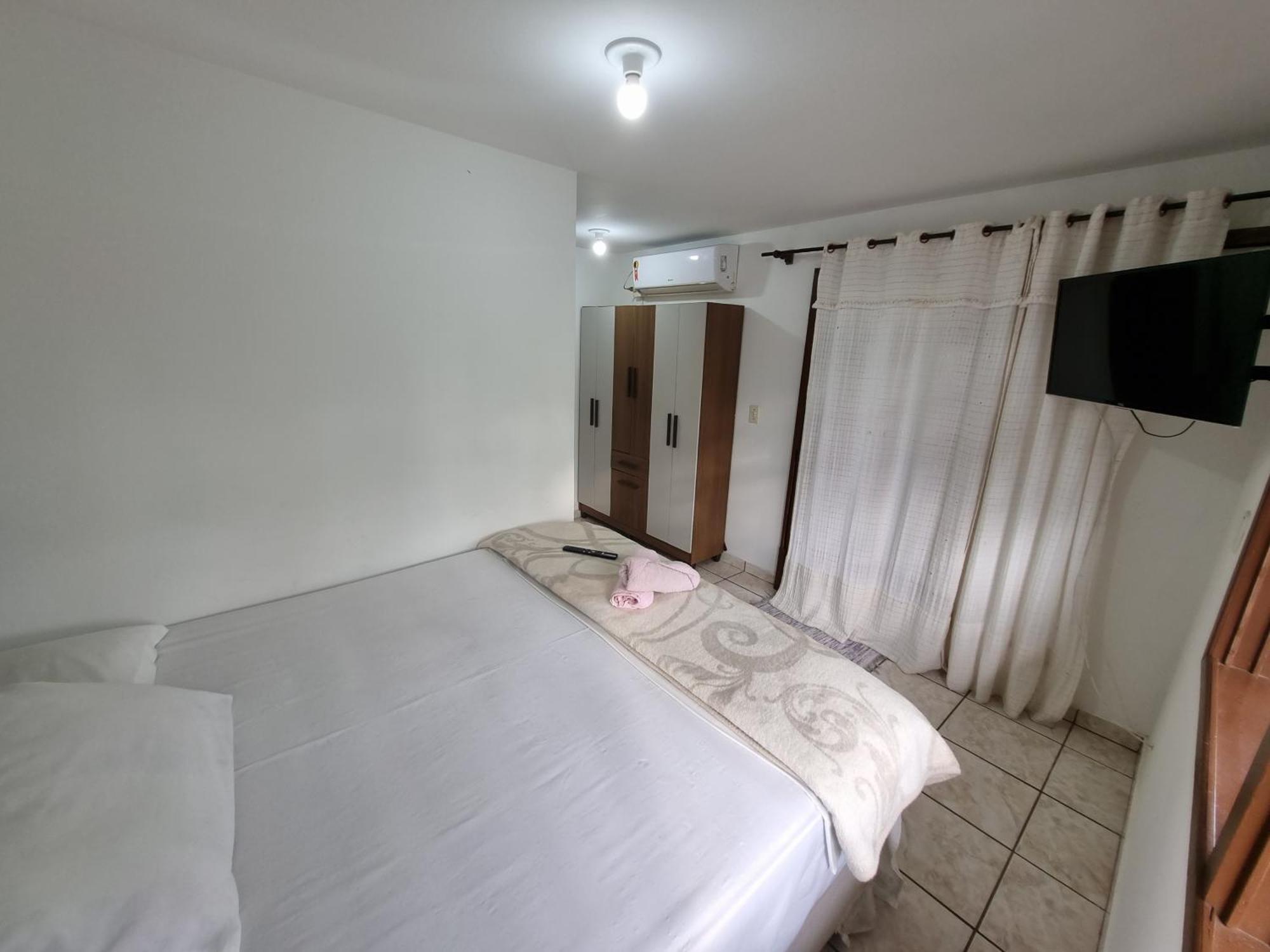 Pousada Happy Hostel Sao Francisco do Sul Bilik gambar